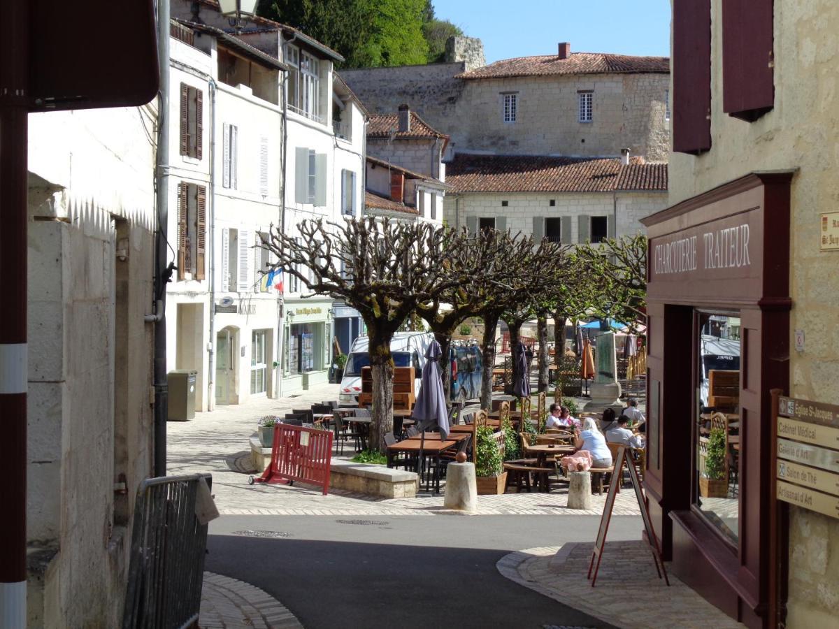 Maison Saint Jacques Aubeterre-sur-Dronne Exterior photo